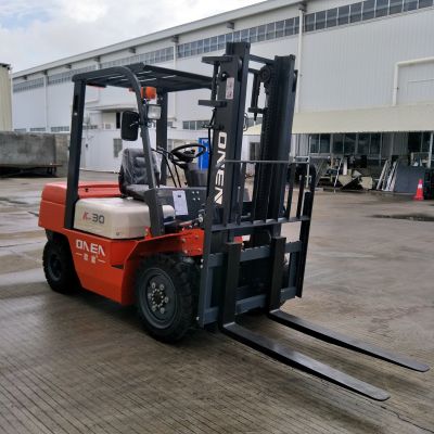 中国工厂价格 OEM/ODM 3000-3500kg 四轮平衡平衡重型柴油/燃气卡车叉车液化石油气叉车电动叉车与 CE 和 ISO14001/9001