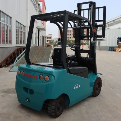 高级定制2000-3500kg四轮平衡电动叉车